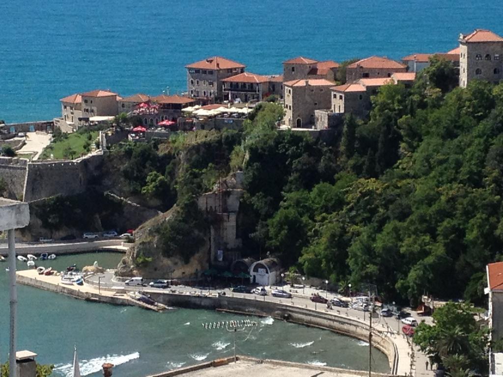 Apartments Knezevic Ulcinj Esterno foto